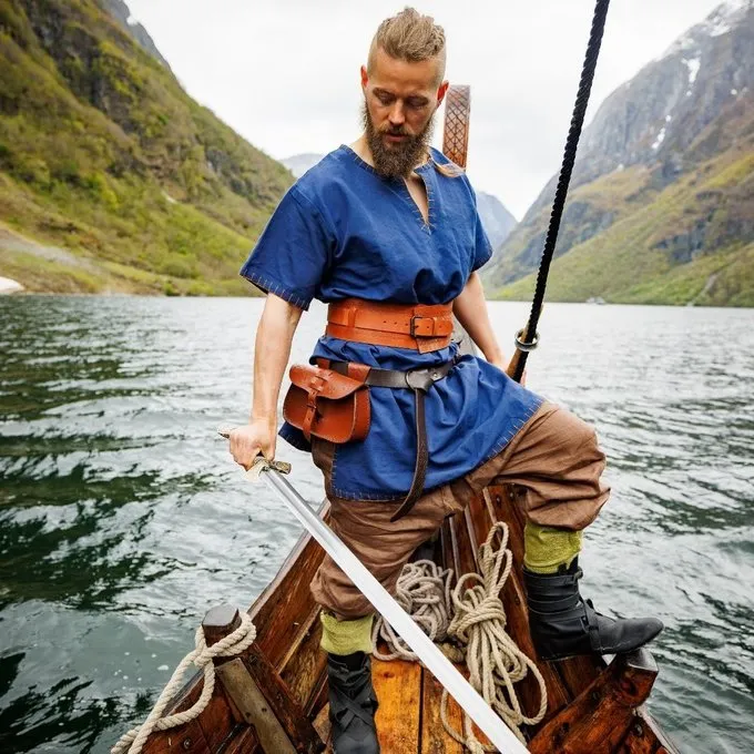 Leonardo Carbone Brown Leather Bag Sun Wheel - Image 4