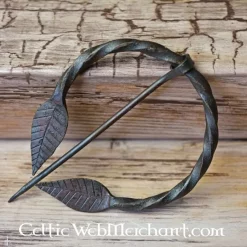 Deepeeka Celtic Brooch