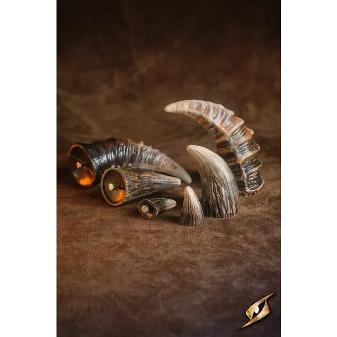 Epic Armoury Demon Horns Dark-light - Image 3