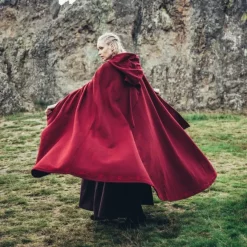 Leonardo Carbone Embroidered Cloak Damia, Red