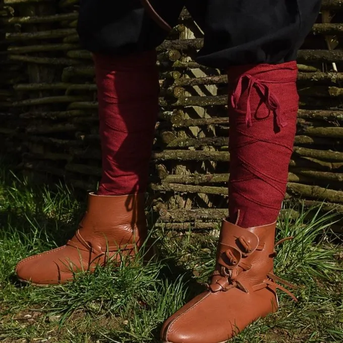 Leg Wrappings With Herringbone Motive, Red - Image 6