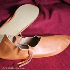 Deepeeka Low Strap Shoes